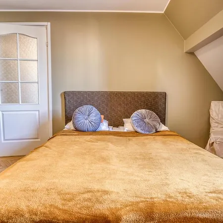 Apartment Historic At Old Town *