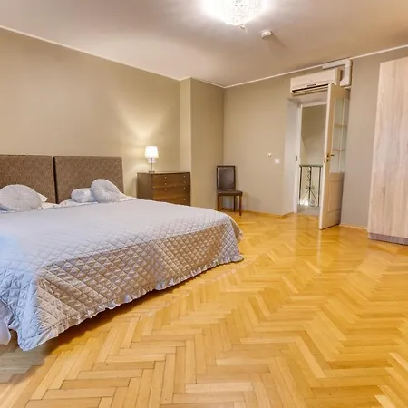 Historic At Old Town *