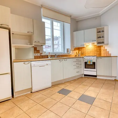 Historic At Old Town Apartment *