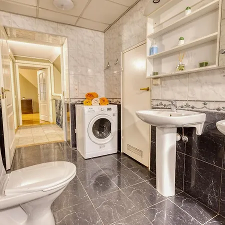 Historic At Old Town Reval